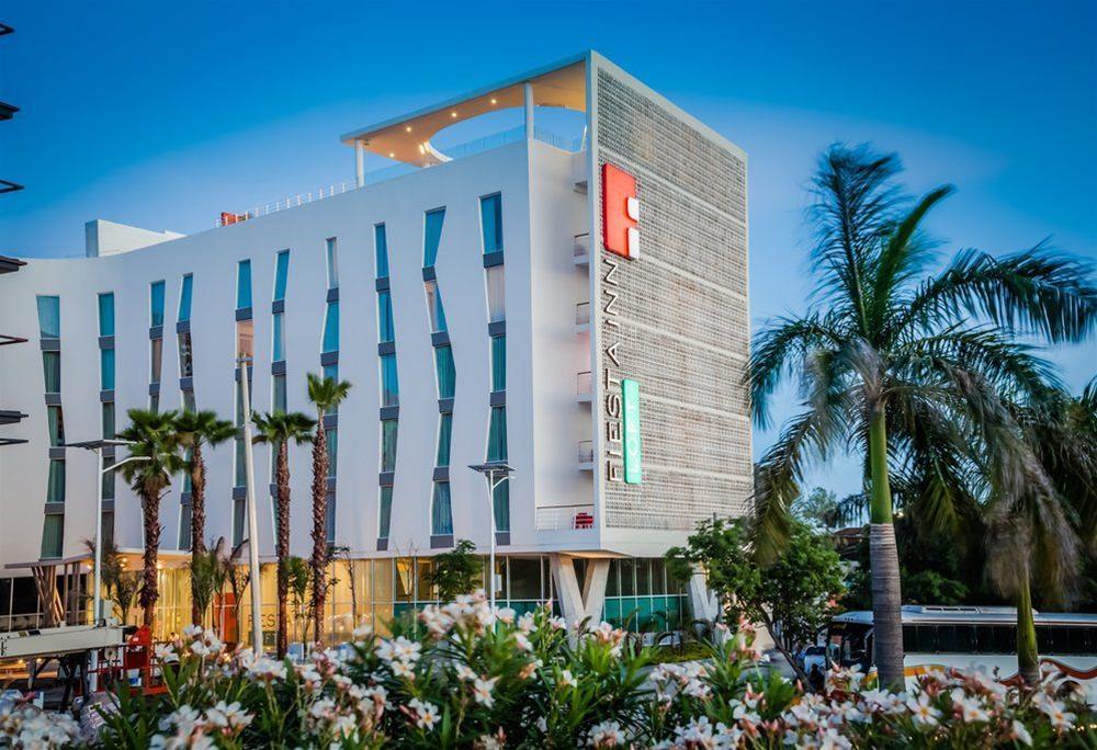 Fiesta Inn & Loft Ciudad Del Carmen Exterior photo